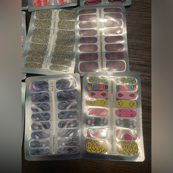 BN 14 packs of lily and fox nail wraps - Picture 2 of 5